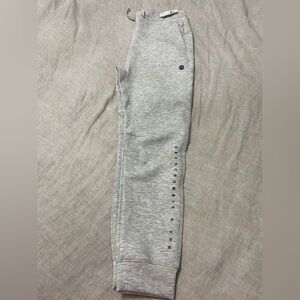 NWT A&F sweatpants size 13/14